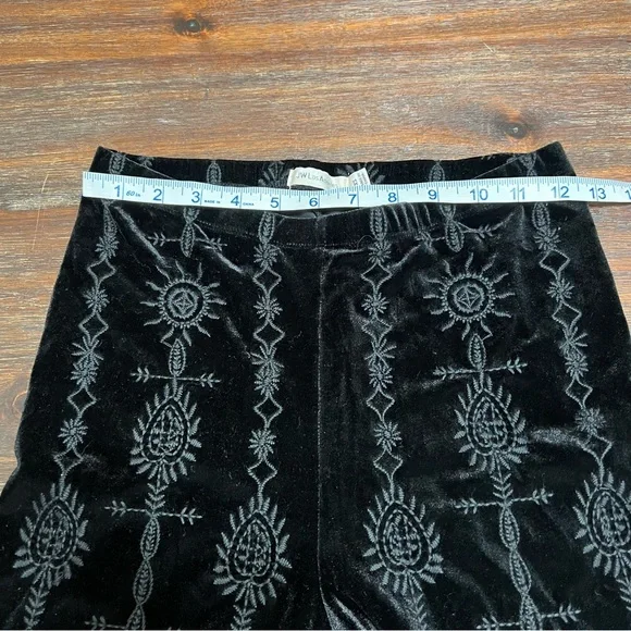 Johnny Was Althea Stretch Tonal Embroidered Velvet Legging Black XS - Picture 16 of 16